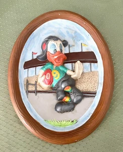 1970's Walt Disney Donald Duck Football Collectable Wall Plaque Plaster - Picture 1 of 7
