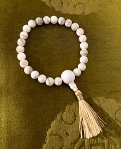 MALA mano noble, cadena de oración ágata blanca con hilo de oro de Nepal - Imagen 1 de 2