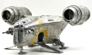 Razor Crest Star Wars The Mandalorian LARGE 1/68 - Picture 1 of 9