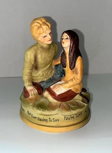 Musical Wind Up LOVE STORY Ali McGraw Ryan Oneal Figures 1971 Chadwick Miller - Picture 1 of 5