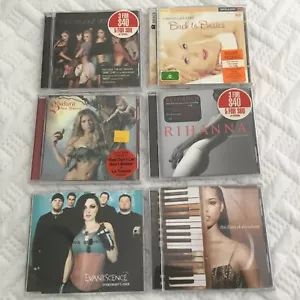 Lot of 6 female singers, Shakira, the pussy cat dolls, evanescence, Rihanna, chr - Picture 1 of 20