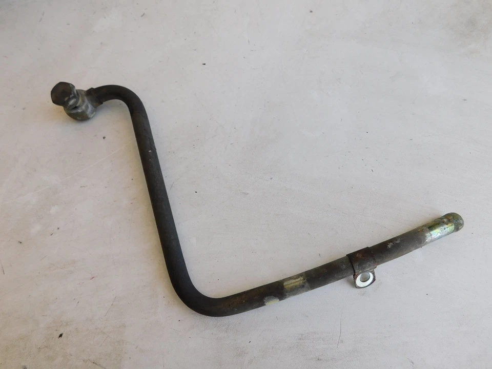 Tubo de línea de agua turbo Maserati 3200 GT LHS 479360700  Foto 1 de 1