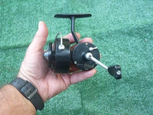 Carrete giratorio Mitchell 304 clásico vintage ¡Bonito! Derecha - Imagen 1 de 6