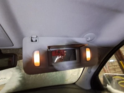 Parasol para pasajeros VIN J 11º dígito limitado compatible con 07-17 ACADIA 3787863 Foto 1 de 4