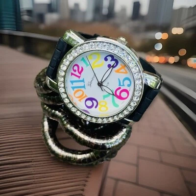 Reloj para mujer Geneva platino números grandes plata/gema/negro gelatina silicona  Foto 1 de 4