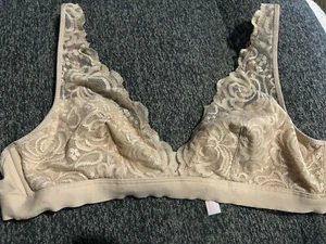 Bralette Victorias Secret ROSA Talla Grande Beige Encaje Sin Relleno - Imagen 1 de 6