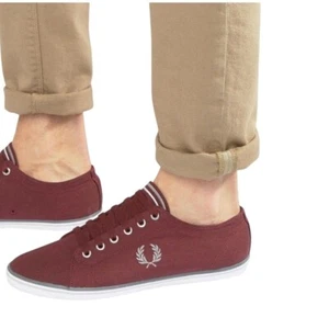 Zapatillas informales Fred Perry de lona granate de caña baja para hombre talla US 10 UK 9 - Imagen 1 de 9
