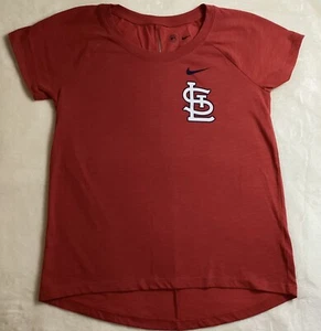 St Louis Cardinals Slit Back Women’s T-Shirt Red Size Small - Picture 1 of 6