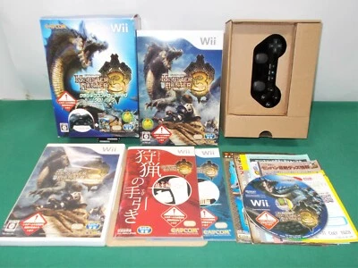 Nintendo Wii - Monster Hunter Tri - Classic Controller Pro Black - *JAPAN* 54032 - Image 1 of 4