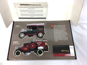 ERTL 1947 - JUEGO DE DOS VEHÍCULOS FORD EDICIÓN FIRMA EASTWOOD AUTOMOBILIA C-8 1992 - Imagen 1 de 12