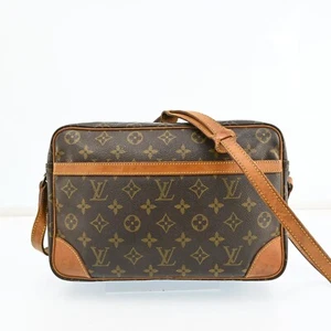 AUTH LOUIS VUITTON Monogram Trocadero 30 Shoulder Bag M51272 LV P2424AC703 - Picture 1 of 24