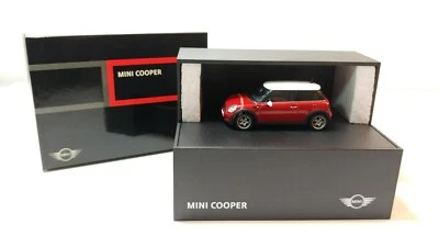 1/43 Autoart, Mini cooper MK II (Red)  - Image 1 of 4