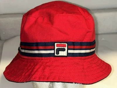 FILA REVERSIBLE CUBO GORRA ROJA NEGRA FILA LOGO GRANDE Foto 1 de 4