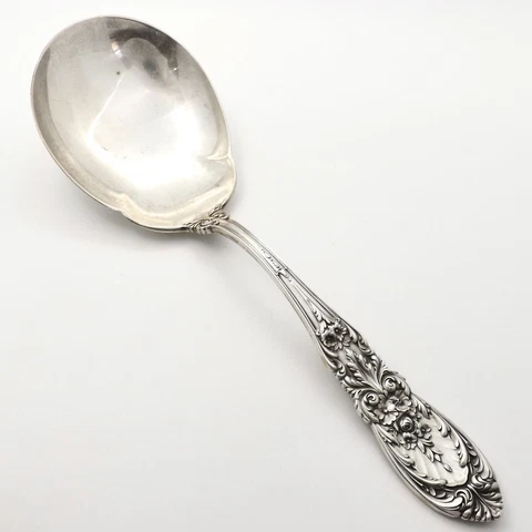 Antique Richelieu International Silver Solid Berry Casserole Spoon Sterling Mint Cover