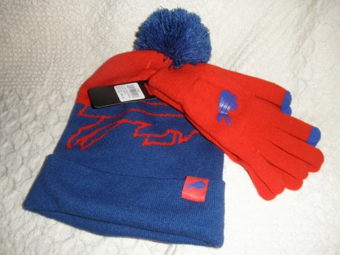 UNISEX Buffalo Bills Pom Pom Beanie Winter Knit Hat and Gloves Set, NWT'S Cover