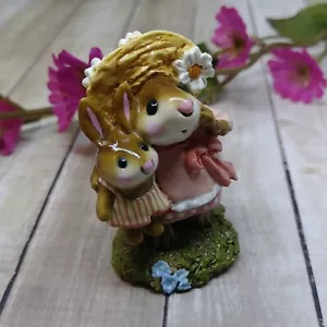 Figura Miniatura Wee Forest Folk M-182 - Miss Daisy (Melocotones y Crema) - Imagen 1 de 3
