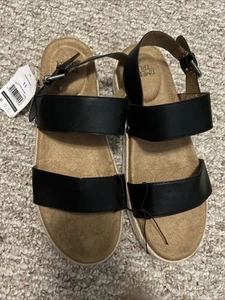 TIME AND TRU LADIES PLATFORM SANDALS SHOES SIZE 11 BUCKLE SIDE BLACK CASUAL NEW - Picture 1 of 6