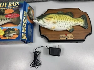 Big Mouth Billy Bass Singing Fish mit Adapter. Works-Head Doesn't Pivot Orig Box - Bild 1 von 10
