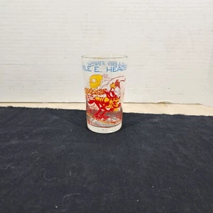 Vintage 1974 Wile E Coyote/Road Runner glass tumbler "heads for a big finish"  - Picture 1 of 16