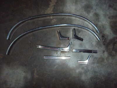 AMC REBEL 1967 guardabarros delantero molduras molduras molduras 67 Foto 1 de 3