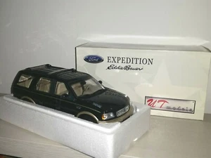 FORD EXPEDITION EDDIE BAUER UT MODELS SCALA 1/18 - Foto 1 di 4