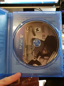 Resident Evil 2 (PlayStation 4 ,2017) PS4 - Picture 1 of 1