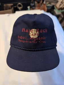 Cappellino con strapback blu chiuso ricamato Hard Rock Cafe Kabul - Foto 1 di 8