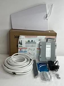 Amazboost A1 Silver Cell Phone Signal Booster pour opérateurs américains avec accessoires - Photo 1 sur 12
