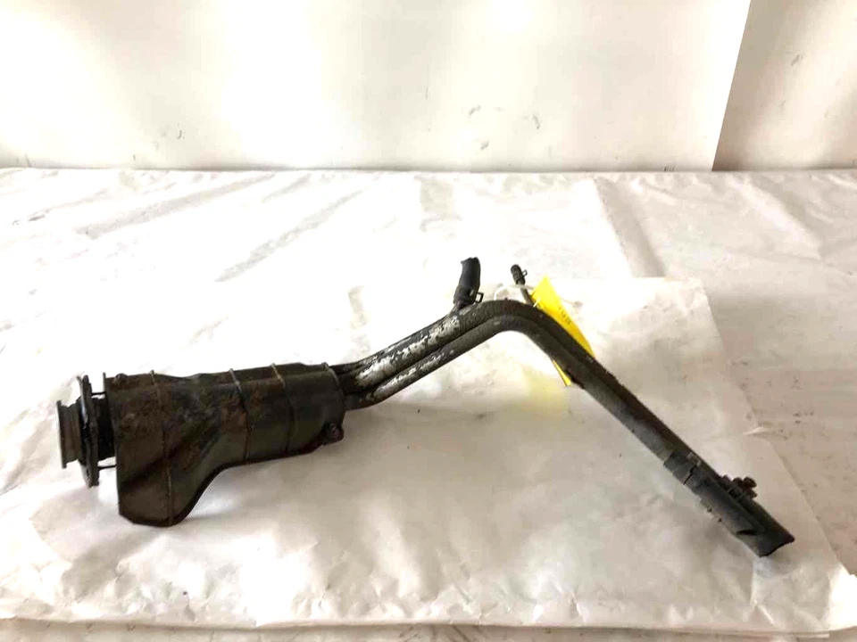 HYUNDAI ACCENT 1999-2003 1,6 L 4 cilindros conjunto superior de cuello de llenado de combustible OEM Foto 1 de 4