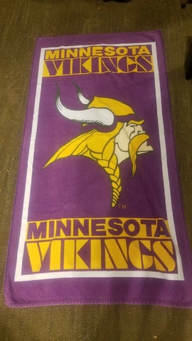 vintage Minnesota Vikings beach towel 1999 purple officially licensed NFL Cover