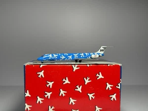 Dragon Wings 1:400 Scandanavian Airlines McDonnell Douglas MD-82 LN-RLE & LN-RMD - Picture 1 of 4