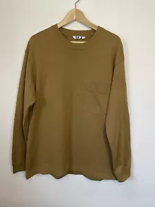 Uniqlo Men’s Sweatshirt Top Khaki Tan Long sleeve Crew Neck Tee Shirt Size L - Picture 1 of 11