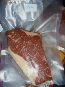Köstliches Wagyu-Rind Roastbeef Delikatesse dry aged 10 Wochen gereift 365 g - Bild 1 von 2