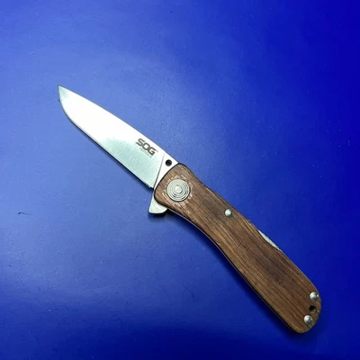 Карманный нож SOG Twitch II с деревянными весами - Изображение 1 из 4
