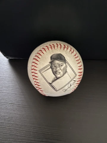 Willie Mays AVON Commemorative Edition Baseball - San Francisco Giants - GOOD! Cover