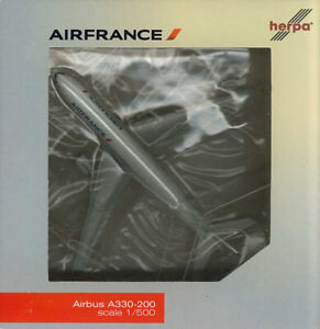 Airbus A330-200 Air France F-GZCM Herpa 518482 1:500