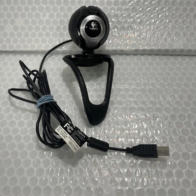 Logitech QuickCam Communicate Deluxe V-UBE43 USB Webcam w/ Privacy Slider Screen - Image 1 of 4