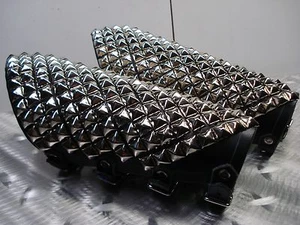 LEATHER  STUDDED OLD SCHOOL GAUNTLETS.HEAVY METAL...(MDLG0202)....DIAMOND HEAD'S - Picture 1 of 11