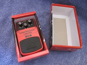 Behringer CL-9 Classic Compressor / Limiter effect pedal - Foto 1 di 3