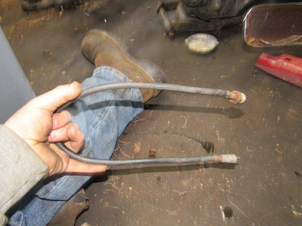 Kawasaki KZ750 B 1979 cable de tacómetro Foto 1 de 1