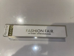 FASHION FAIR Lip Teasers Brillo Labial - Queen Of Crimson 4.45g Nuevo en Caja - Imagen 1 de 4