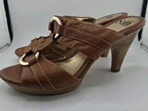 Sofft Sandals Heels Brown Leather Double Strap Gold Ring Open Toe Womens 9 W - Picture 1 of 15