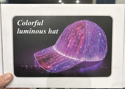 NUEVO Colorido Sombrero Luminoso Blanco Alimentado por Batería En Caja Con Bolsa De Almacenamiento De Malla Foto 1 de 4