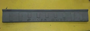 08-10 Ford F-250 F-350 SUPER DUTY GRIS UMBRAL PUERTA DERECHA 8C34-25132A12-AAA - Imagen 1 de 9