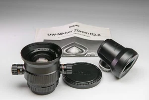 NIKON UW-NIKKOR 20 / 2,8 con mirino DF-12 - Imagen 1 de 3