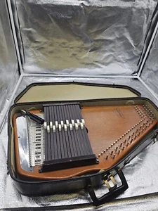 Oscar Schmidt 1966 Autoharp with Case, Strap, Picks, Tuning Wrench - Picture 1 of 9