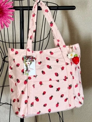 Nuevo Bolso de Mano Rosa Pana Fresa con Bolsillo, Cremallera, Dije de Ganchillo Foto 1 de 4