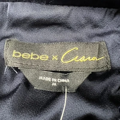 Chaqueta con capucha de lentejuelas BEBE X CIARA para mujer talla M azul medianoche Foto 1 de 4