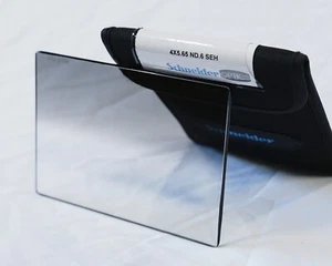 Schneider ND.6 Soft Edge Graduated ND Filter 4 X 5.65 (Horizontal Orientation) - Picture 1 of 3
