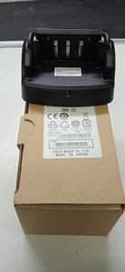 carica batteria rapido da tavolo yaesu sbh-28 per ft-70 - Imagen 1 de 1